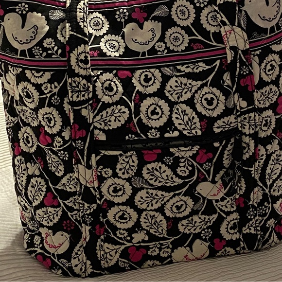 NWOT Disney Vera Bradley “Vera” tote
Retired Pattern - Picture 3 of 12